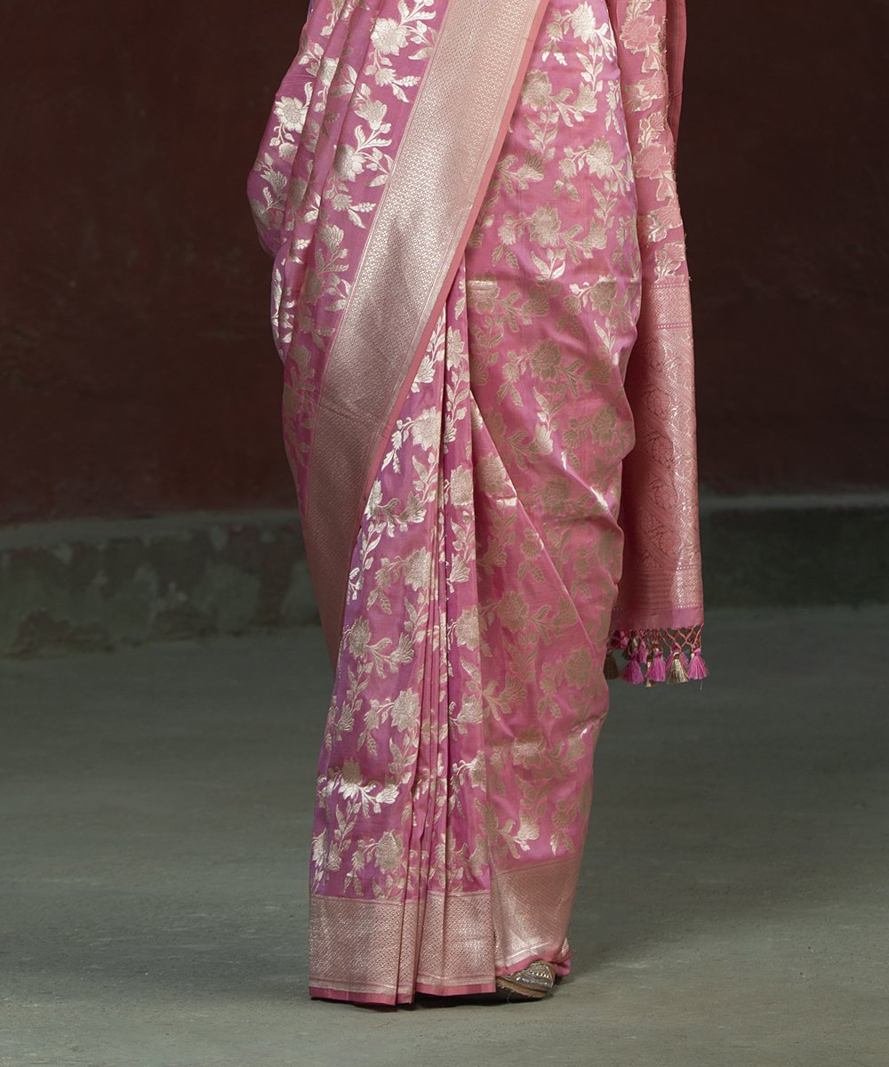 Light_Pink_Handloom_Katan_Silk_Banarasi_Saree_with_Floral_Jangla_WeaverStory_04