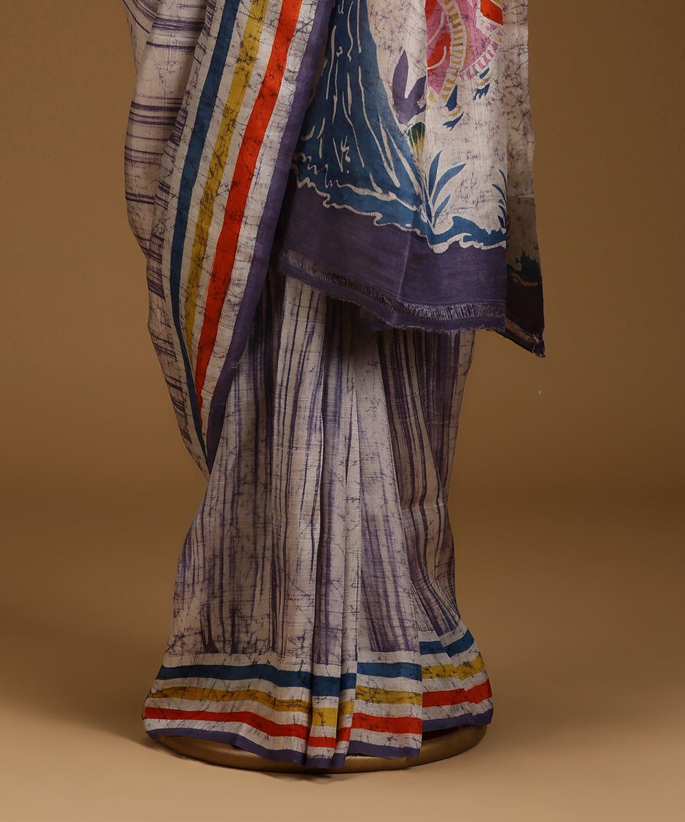 Handloom_Offwhite_and_Light_Purple_Hand_Batik_Mulberry_Silk_Saree_WeaverStory_03