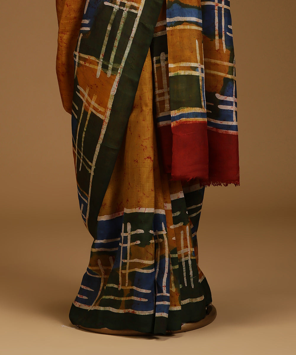 Handloom_Mustard_and_Blue_Maroon_Hand_Batik_Mulberry_Silk_Saree_WeaverStory_03