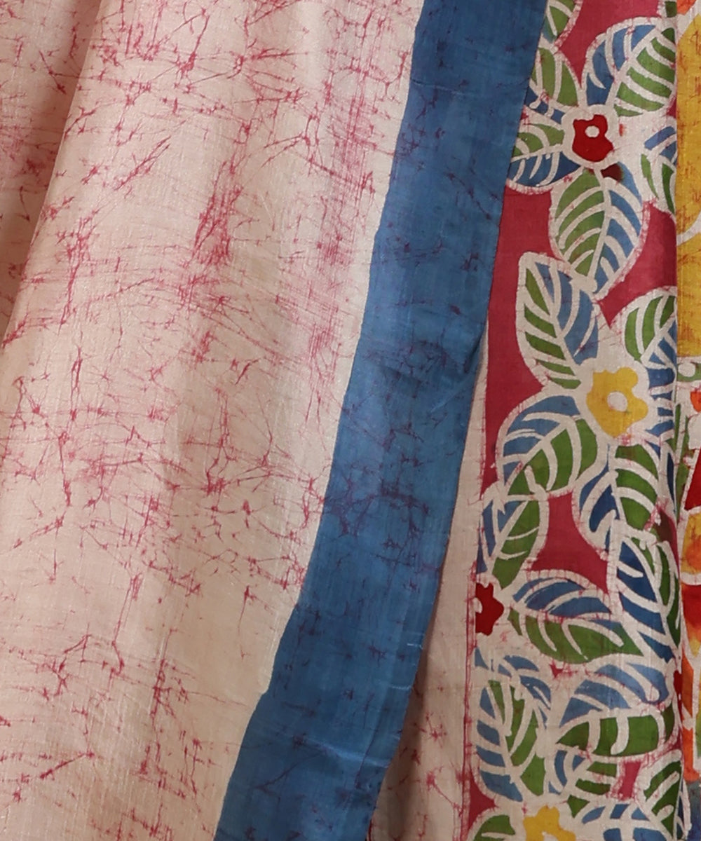 Handloom_Offwhite_and_Orange_Hand_Batik_Mulberry_Silk_Saree_WeaverStory_04