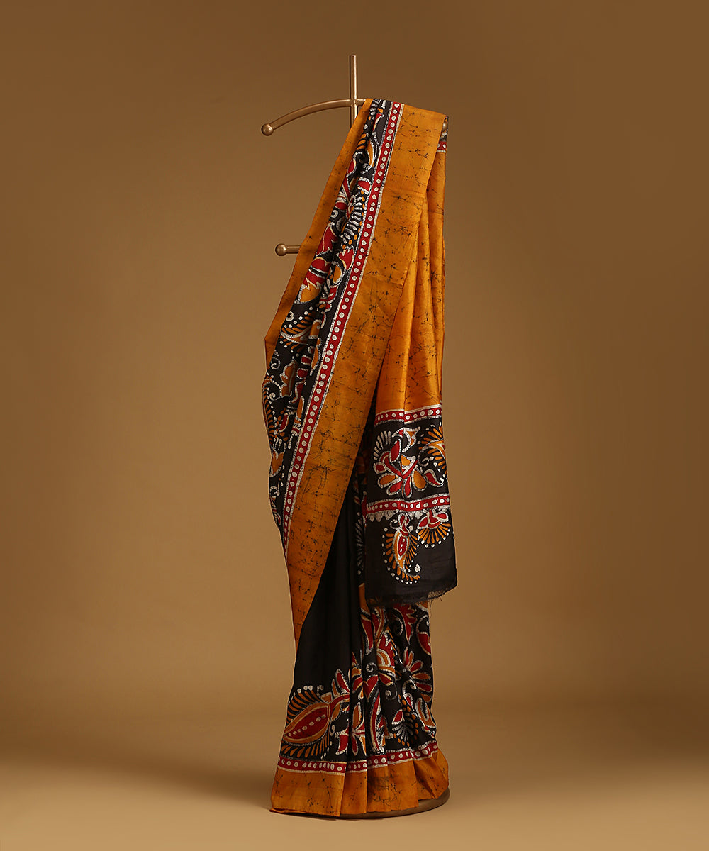 Handloom_Mustard_Pure_Mulberry_Silk_Hand_Batik_Saree_With_Red_And_Black_Pallu_WeaverStory_01