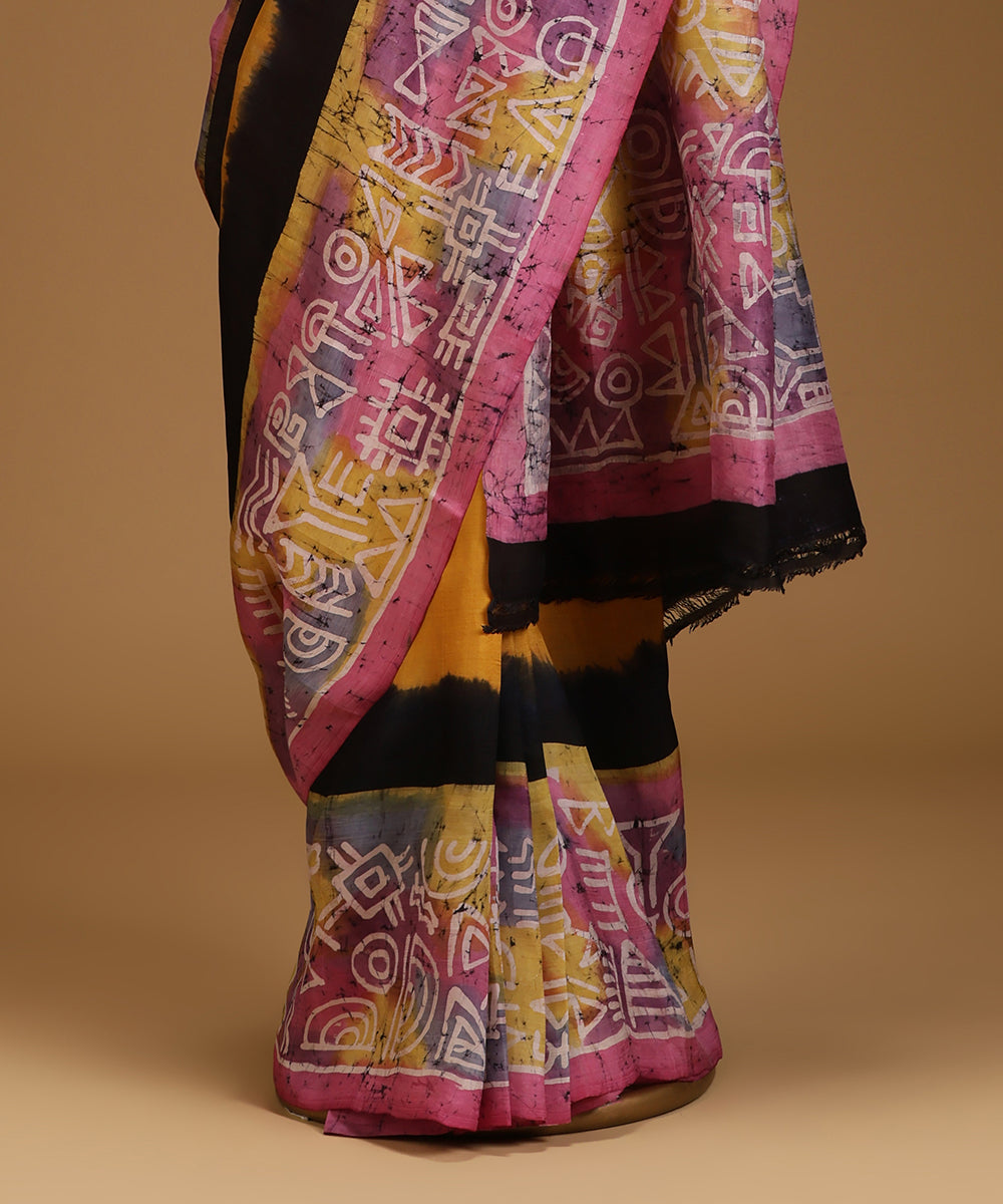 Handloom_Mustard_and_Black_Ombre_Hand_Batik_Mulberry_Silk_Saree_WeaverStory_03
