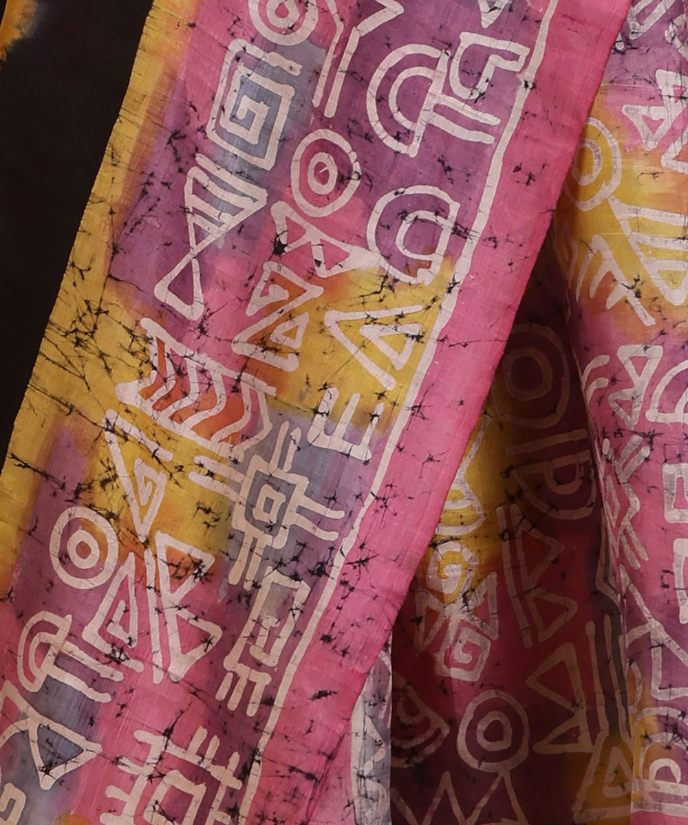 Handloom_Mustard_and_Black_Ombre_Hand_Batik_Mulberry_Silk_Saree_WeaverStory_04