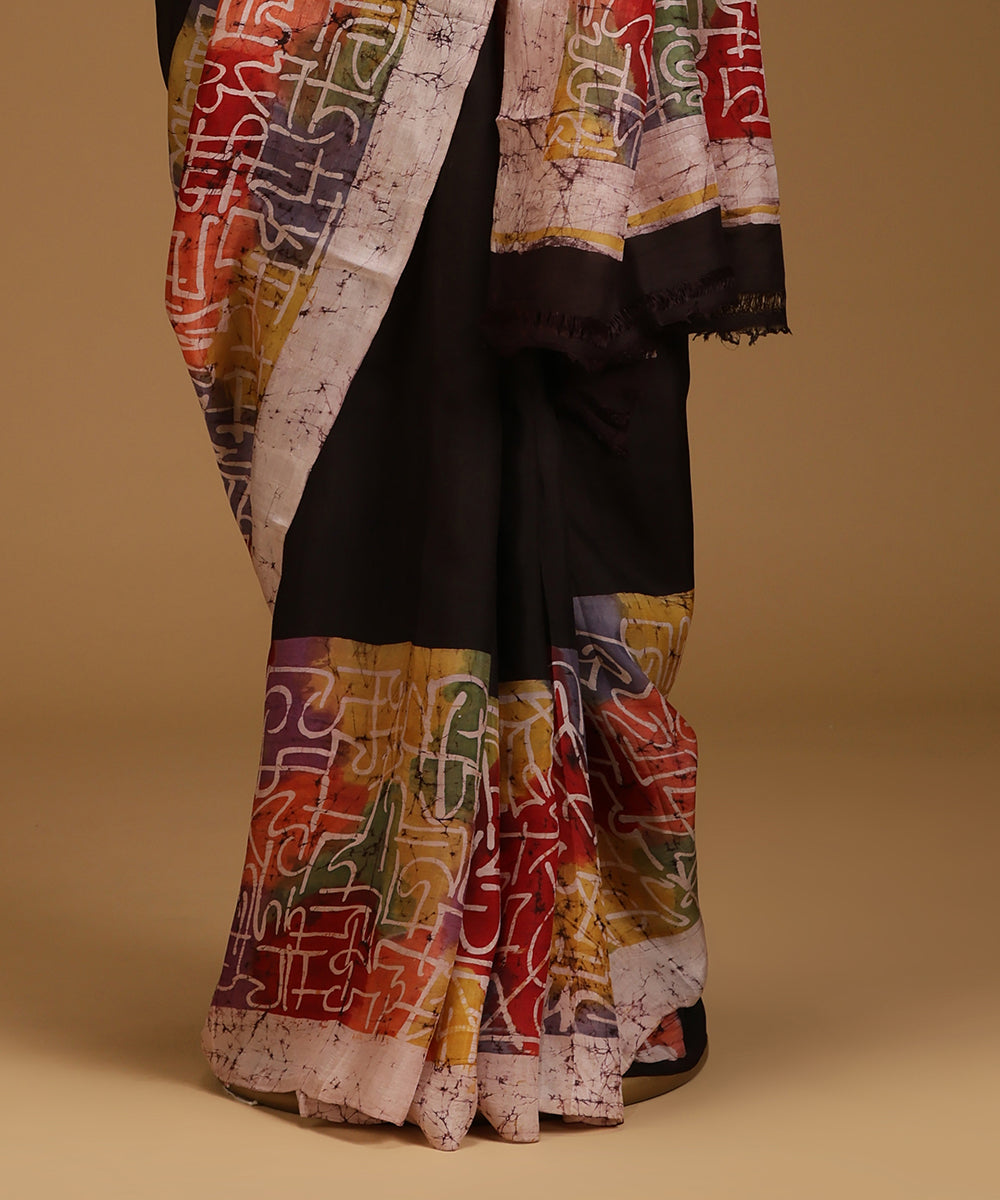 Handloom_Black_Hand_Batik_Mulberry_Silk_Saree_WeaverStory_03