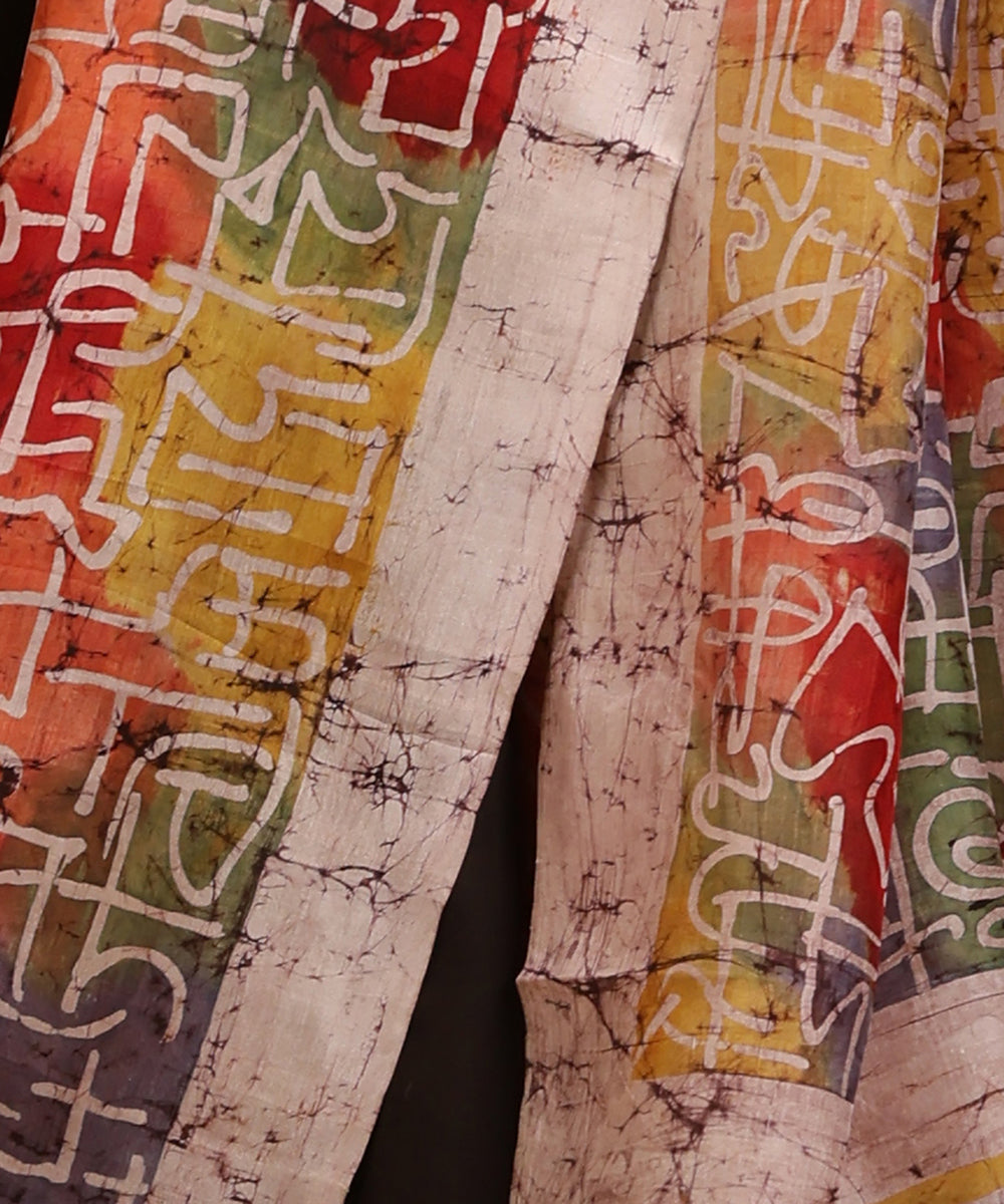 Handloom_Black_Hand_Batik_Mulberry_Silk_Saree_WeaverStory_04