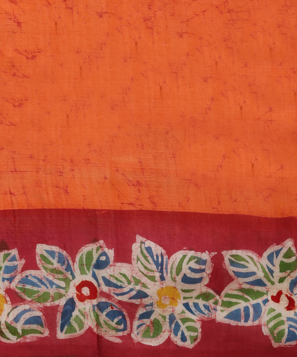 Handloom_Red_Hand_Batik_Mulberry_Silk_Saree_with_Border_WeaverStory_06