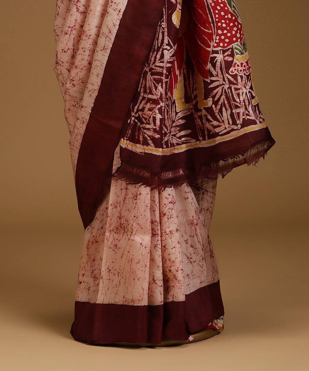 Handloom_Light_Peach_and_Maroon_Hand_Batik_Mulberry_Silk_Saree_WeaverStory_03