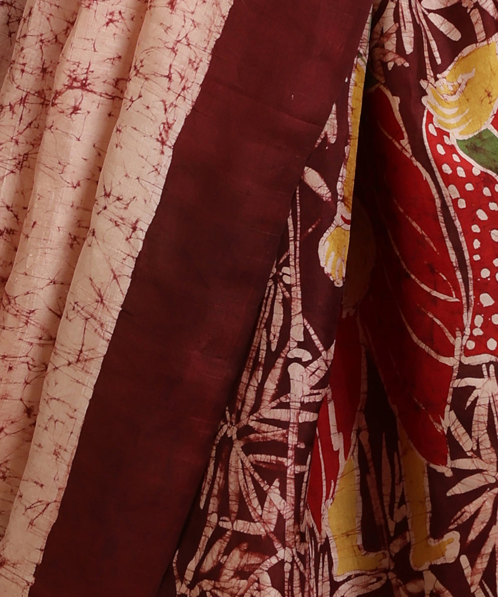 Handloom_Light_Peach_and_Maroon_Hand_Batik_Mulberry_Silk_Saree_WeaverStory_04