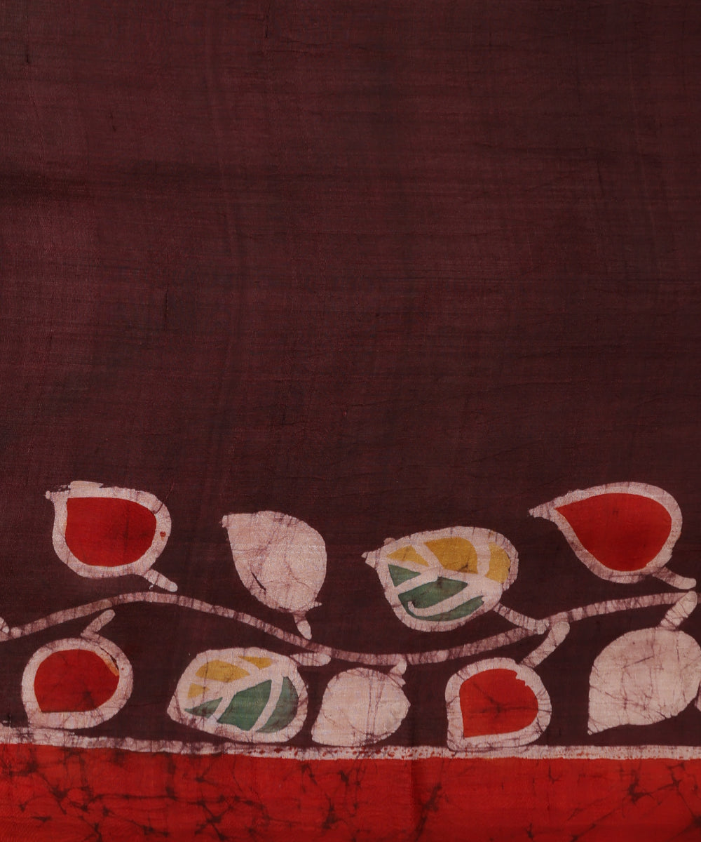 Handloom_Green_and_Light_Peach_Hand_Batik_Mulberry_Silk_Saree_WeaverStory_06