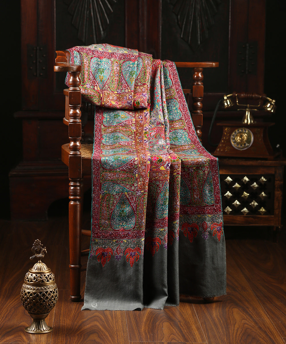 Handwoven_Pure_Pashmina_Shawl_with_Embroidery_and_Paper_Mache_Work_WeaverStory_01