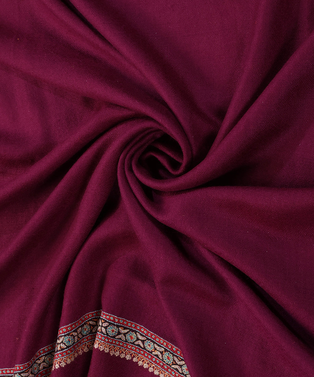 Purple_Handwoven_Pure_Pashmina_Ladies_Shawl_With_Small_Border_WeaverStory_05