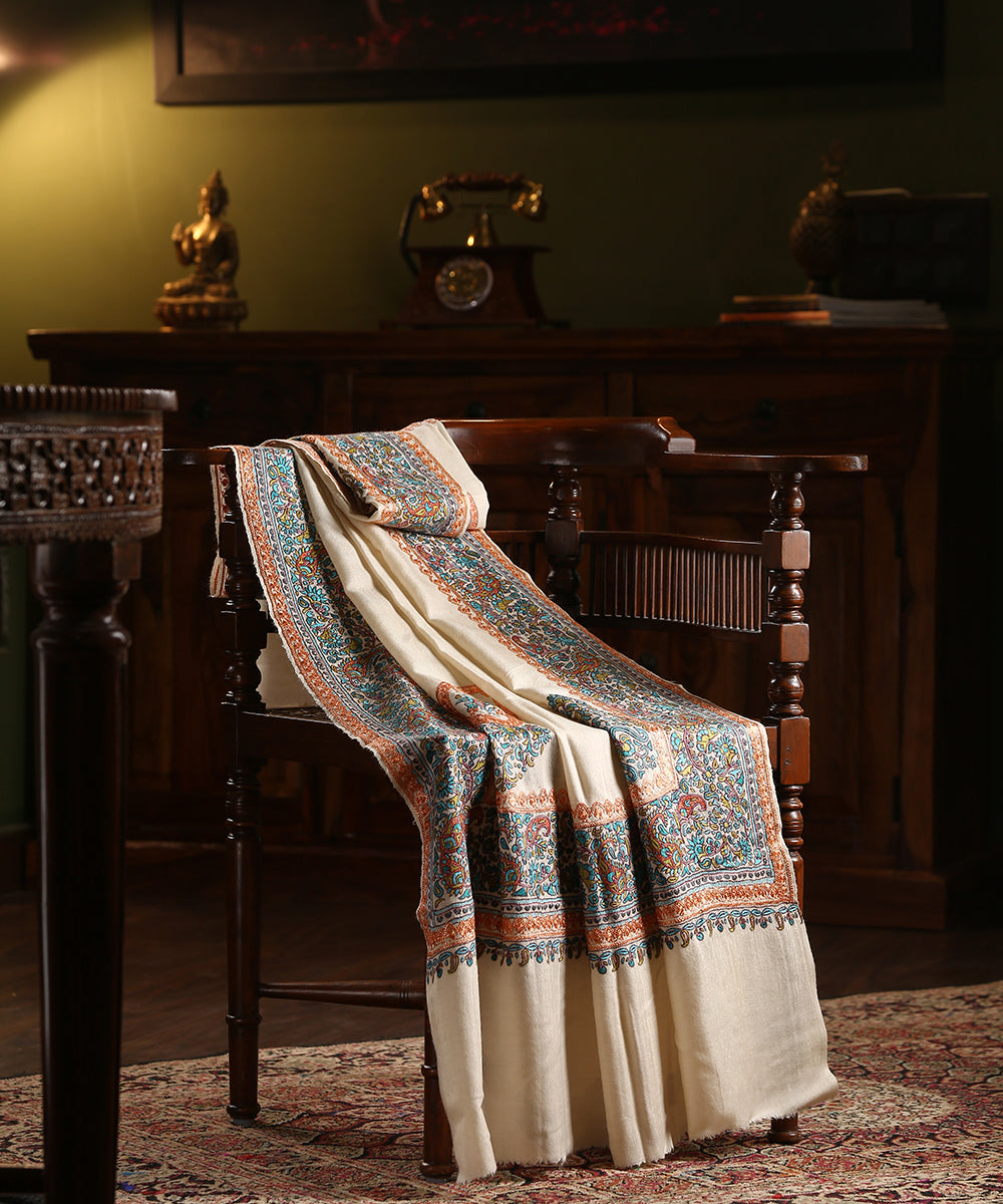 Offwhite Handwoven Pure Pashmina Shawl With Sozni And Tilla Border Shawls