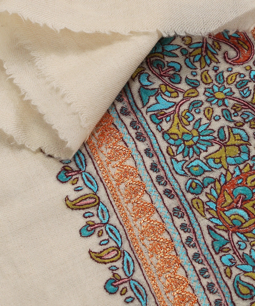 Offwhite Handwoven Pure Pashmina Shawl With Sozni And Tilla Border Shawls