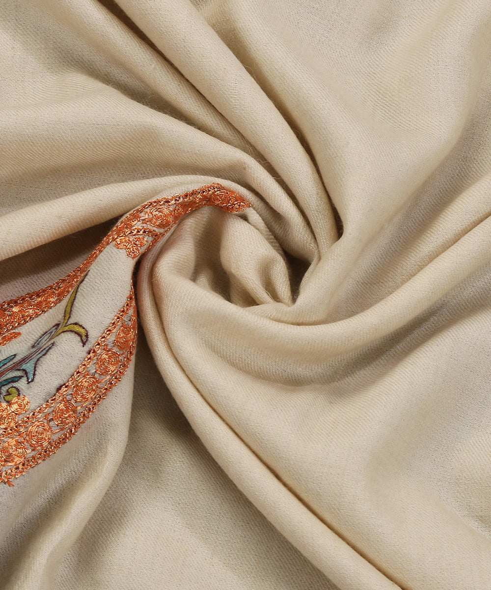 Offwhite Handwoven Pure Pashmina Shawl With Sozni And Tilla Border Shawls