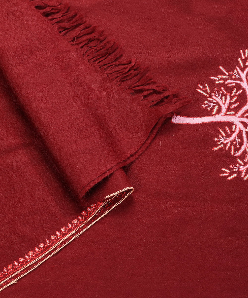 Handwoven_Maroon_Pure_Pashmina_Stole_With_Kalamkari_And_Soznikari_WeaverStory_04