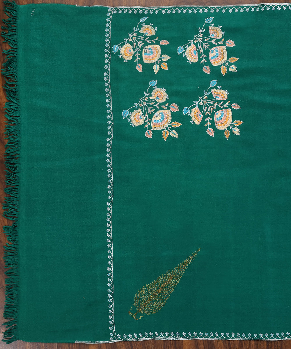Green_Handwoven_Pure_Pashmina_Stole_With_Kalamkari_And_Soznikari_WeaverStory_02