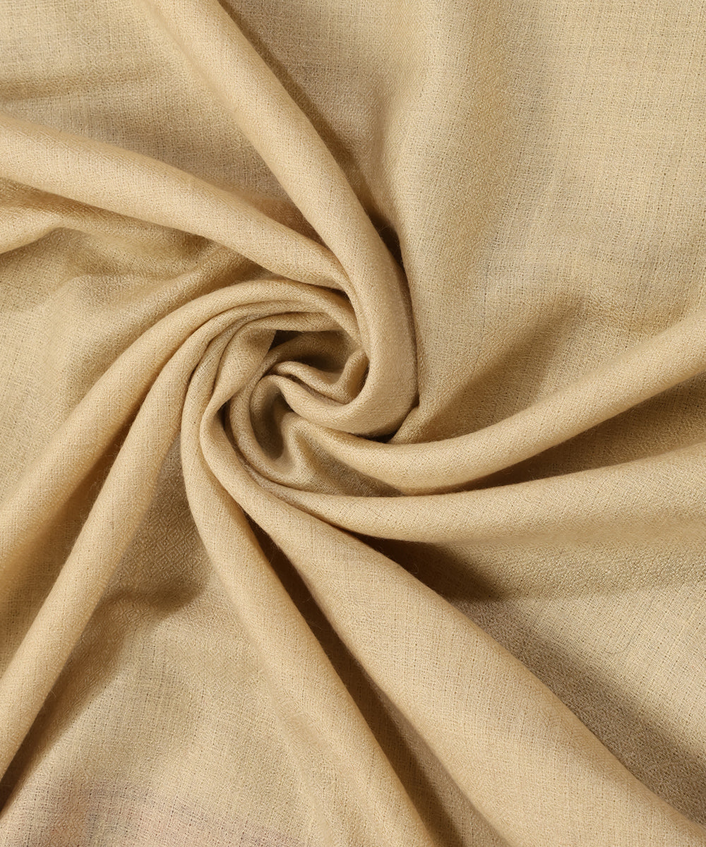 Light_Yellow_Handwoven_Pure_Pashmina_Stole_With_Kalamkari_And_Soznikari_WeaverStory_05