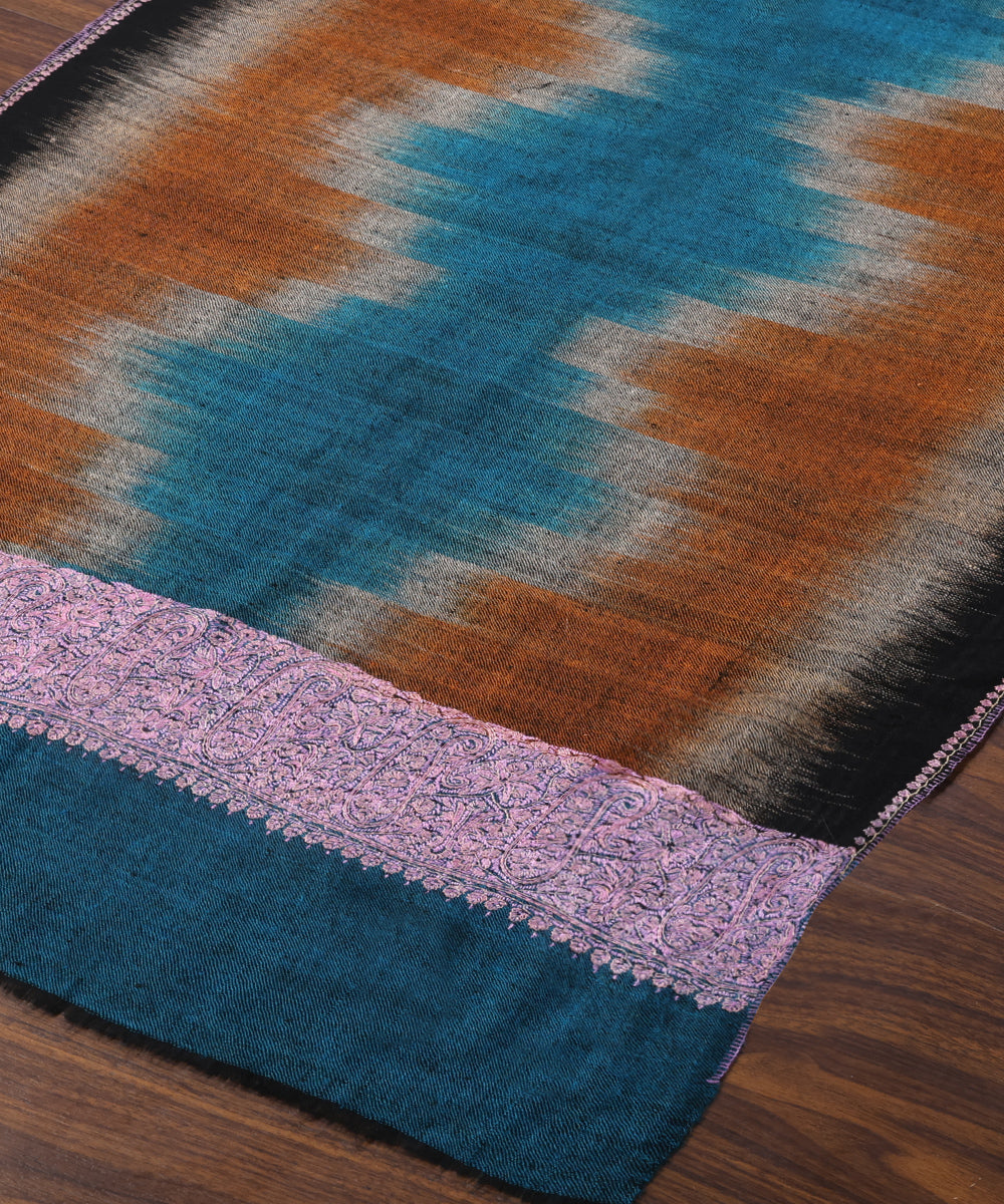 Handwoven_Double_Pure_Pashmina_Stole_With_Kalamkari_And_Soznikari_Border_WeaverStory_03