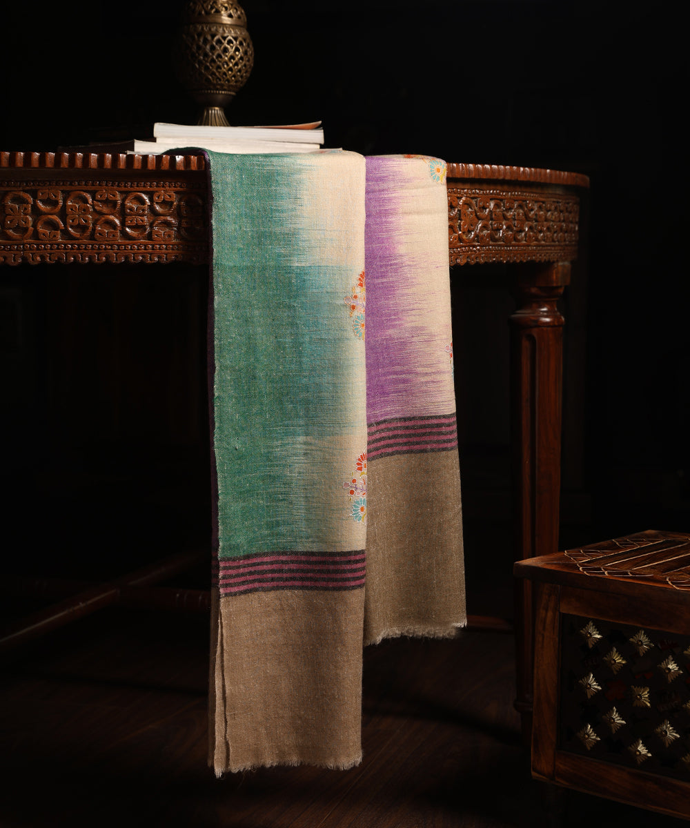 Teal_And_Blue_Handwoven_Pure_Pashmina_Stole_With_Soznikari_WeaverStory_01
