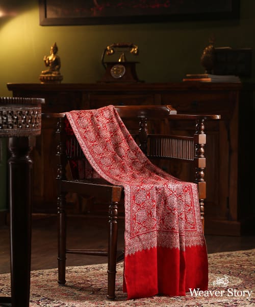 Handwoven_Red_Jamawar_Pure_Pashmina_Shawl_With_Soznikari_Work_WeaverStory_01