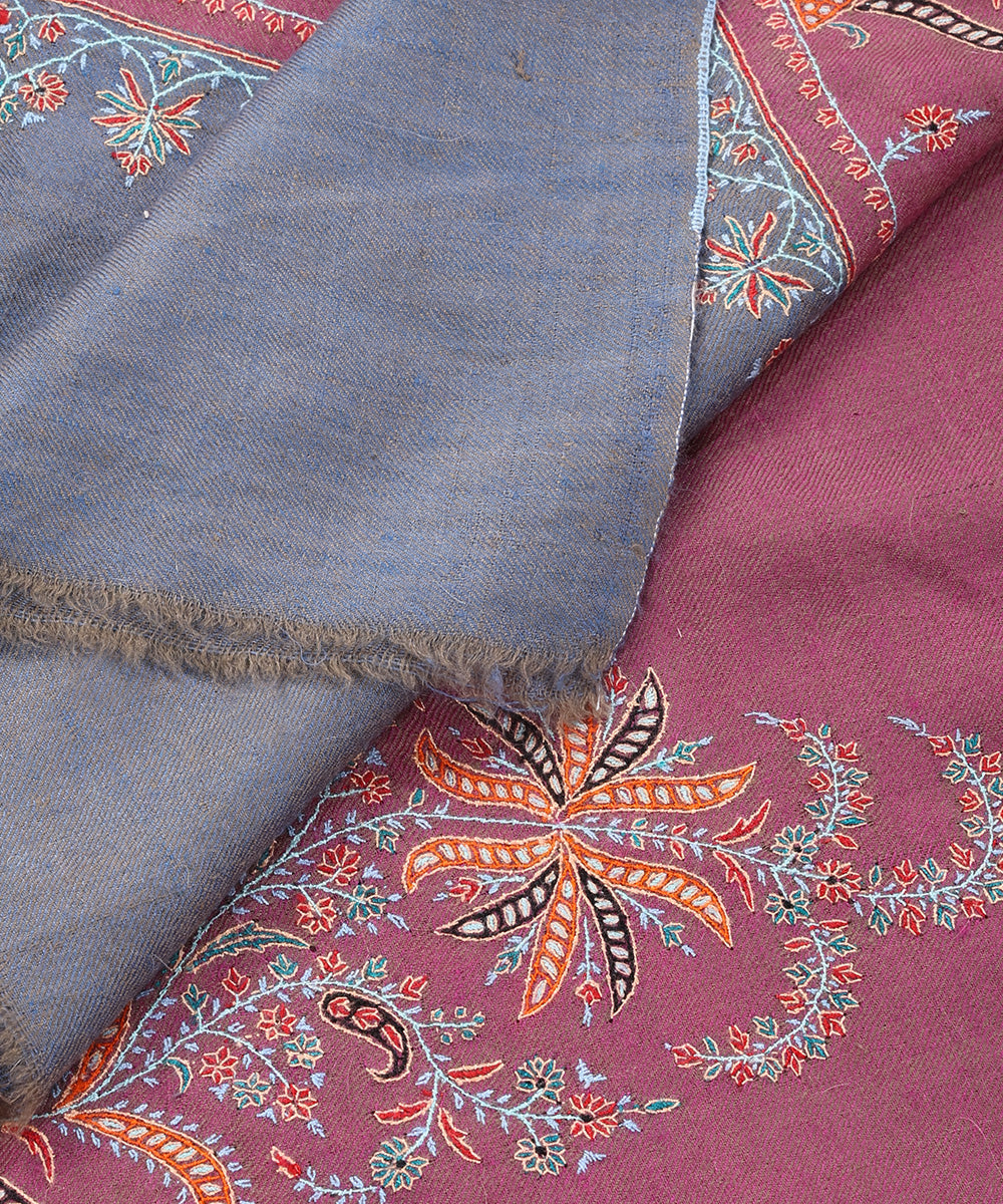 Handwoven_Purple_Pure_Pashmina_Shawl_With_Paper_Mache_Border_WeaverStory_04