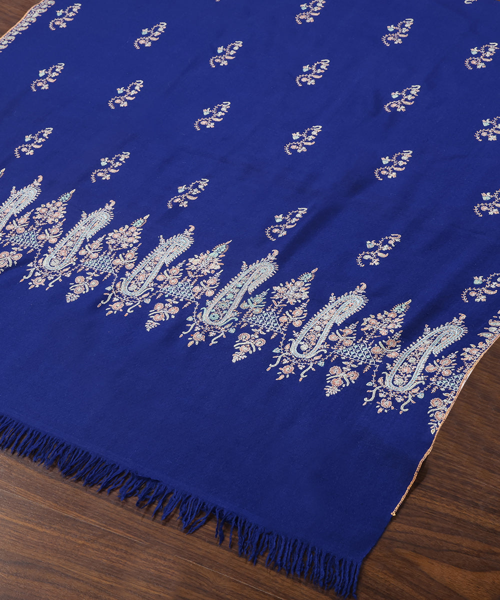 Electic_Blue_Handwoven_Pure_Pashmina_Shawl_With_Soznikari_Palla_Booti_WeaverStory_03