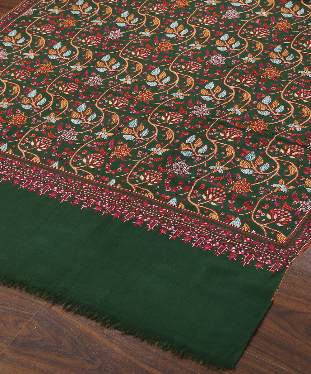 Handwoven_Bottle_Green_Pure_Pashmina_Shawl_With_Soznikari_Work_WeaverStory_03