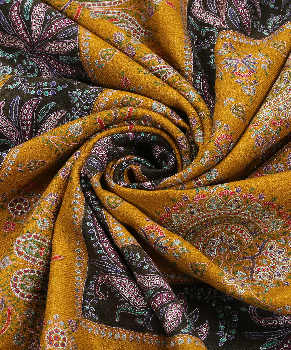 Mustard_Handwoven_Pure_Pashmina_Shawl_With_Soznikari_Work_WeaverStory_05