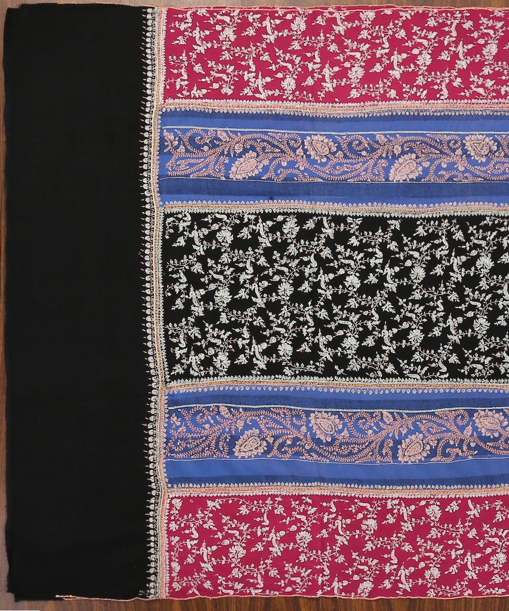 Handwoven_Black_Pure_Pashmina_Shawl_With_Soznikari_Work_WeaverStory_02