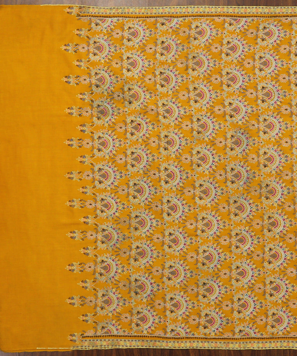 Mustard_Handwoven_Pure_Pashmina_Shawl_With_Soznikari_Design_WeaverStory_02