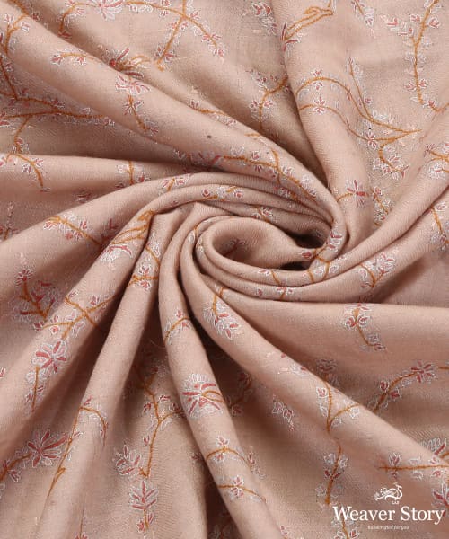 Handwoven_Light_Pink_Pure_Pashmina_Shawl_With_Soznikari_Jaal_WeaverStory_05