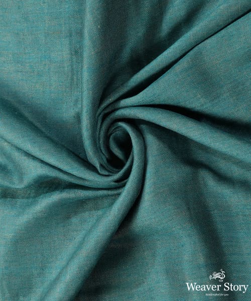 Handwoven_Green_Double_Shade_Pure_Pashmina_Tilla_Shawl_WeaverStory_06
