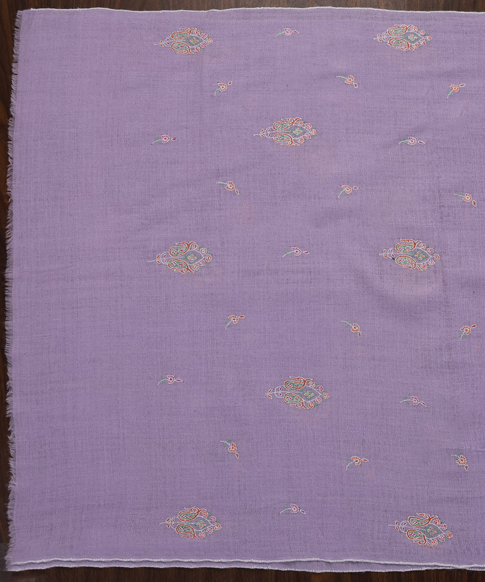 Lavender_Handwoven_Pure_Pashmina_Stole_With_Soznikari_All_Over_Booti_WeaverStory_02