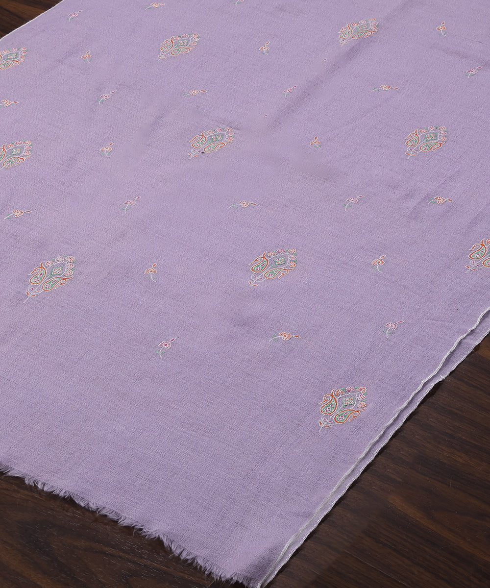 Lavender_Handwoven_Pure_Pashmina_Stole_With_Soznikari_All_Over_Booti_WeaverStory_03