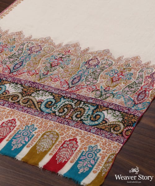 Handwoven_Cream_Pure_Pashmina_Stole_With_Kalamkari_Work_WeaverStory_03