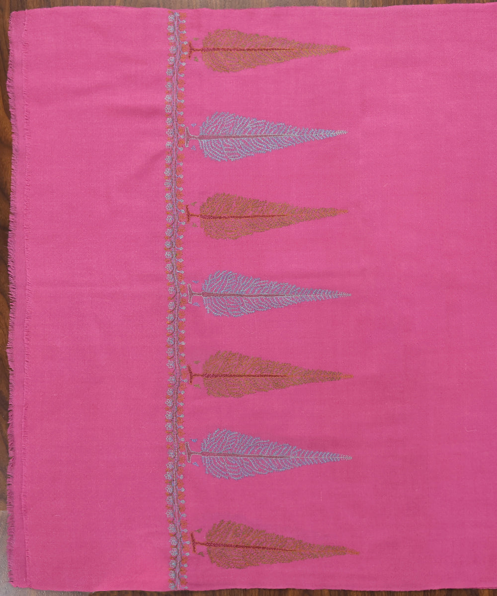 Magenta_Handwoven_Pure_Pashmina_Stole_With_Soznikari_Work_WeaverStory_02