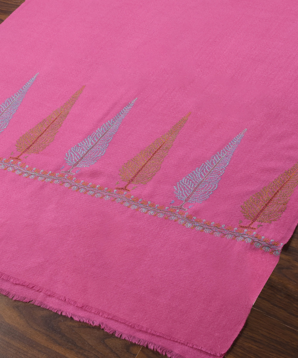 Magenta_Handwoven_Pure_Pashmina_Stole_With_Soznikari_Work_WeaverStory_03