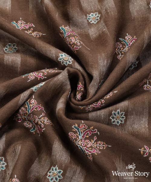 Handwoven_Khakhi_Pure_Pashmina_Stole_With_Ikat_Design_WeaverStory_05