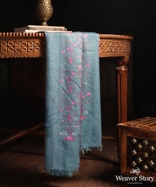 Handwoven_Turqoise_Pure_Pashmina_Stole_With_Paper_Mache_Work_WeaverStory_01