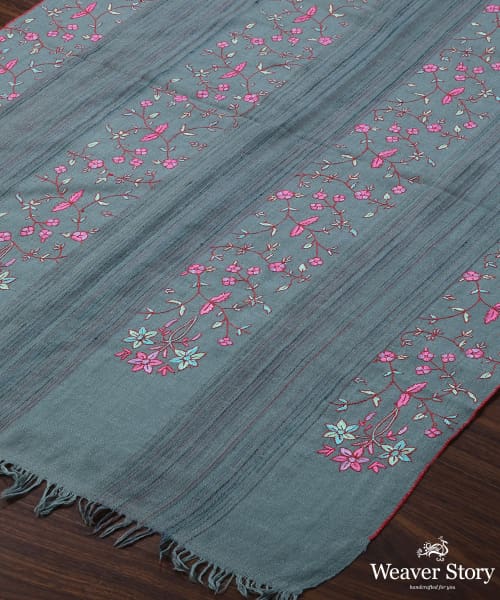 Handwoven_Turqoise_Pure_Pashmina_Stole_With_Paper_Mache_Work_WeaverStory_03