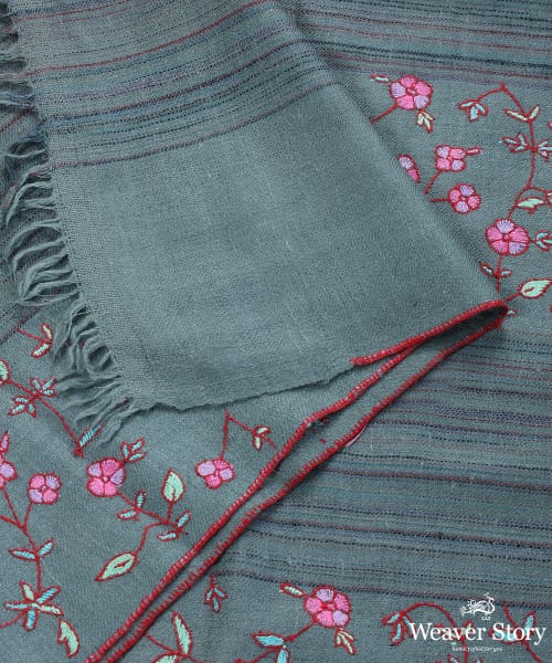 Handwoven_Turqoise_Pure_Pashmina_Stole_With_Paper_Mache_Work_WeaverStory_04
