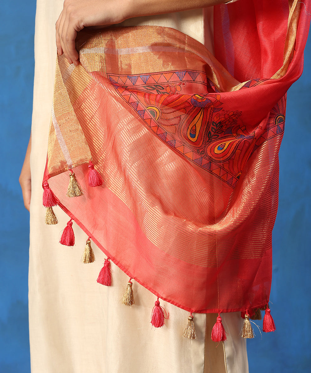 Offwhite_Handloom_Pure_Chanderi_Kurta_Set_With_Madhubani_Hand_Painted_Carrot_Red_Dupatta_WeaverStory_04