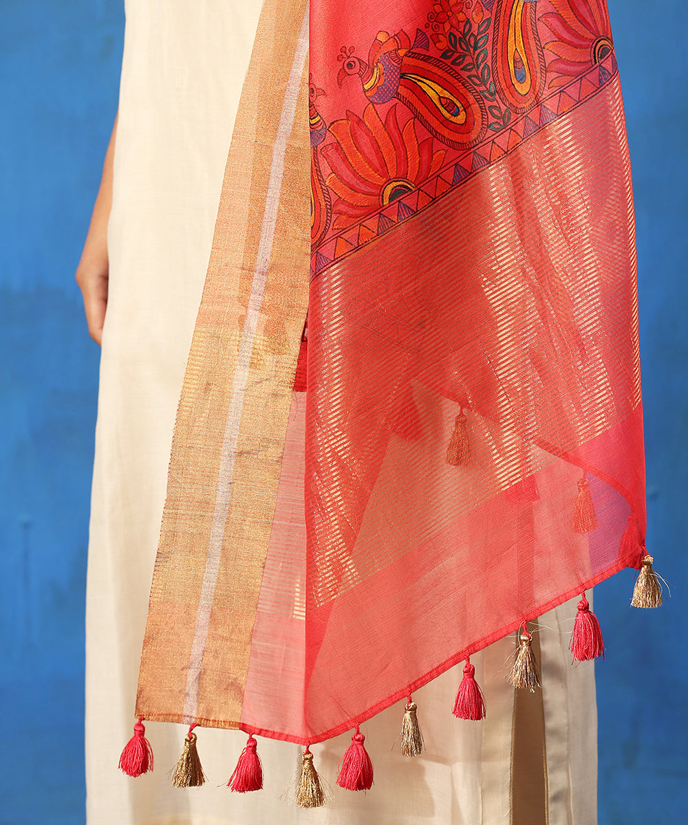 Offwhite_Handloom_Pure_Chanderi_Kurta_Set_With_Madhubani_Hand_Painted_Carrot_Red_Dupatta_WeaverStory_05