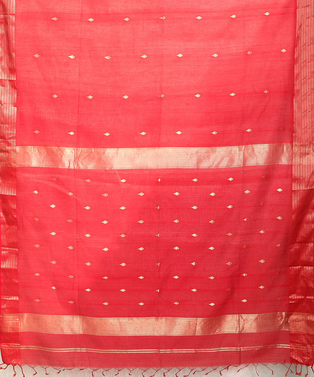 Handloom_Red_Pure_Cotton_Maheshwari_Saree_With_Gold_Zari_Border_WeaverStory_04
