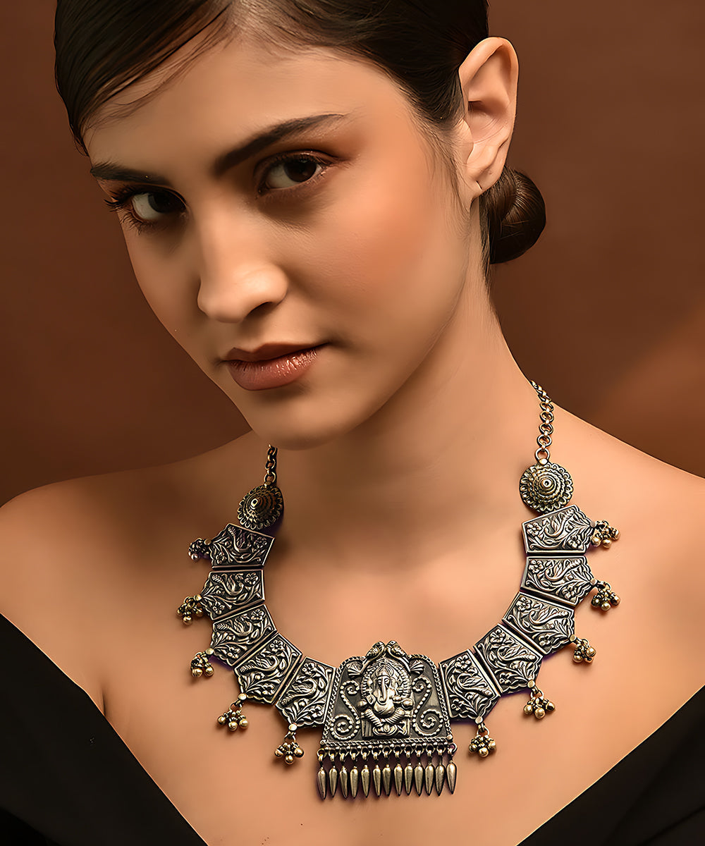 Avik_Handcrafted_Pure_Silver_Necklace_With_Ganesh_Motif_WeaverStory_03