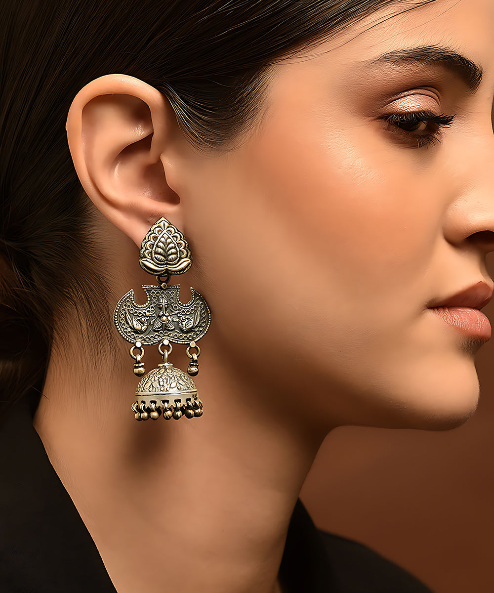 Kasturi_Handcrafted_Pure_Silver_Earrings_WeaverStory_02