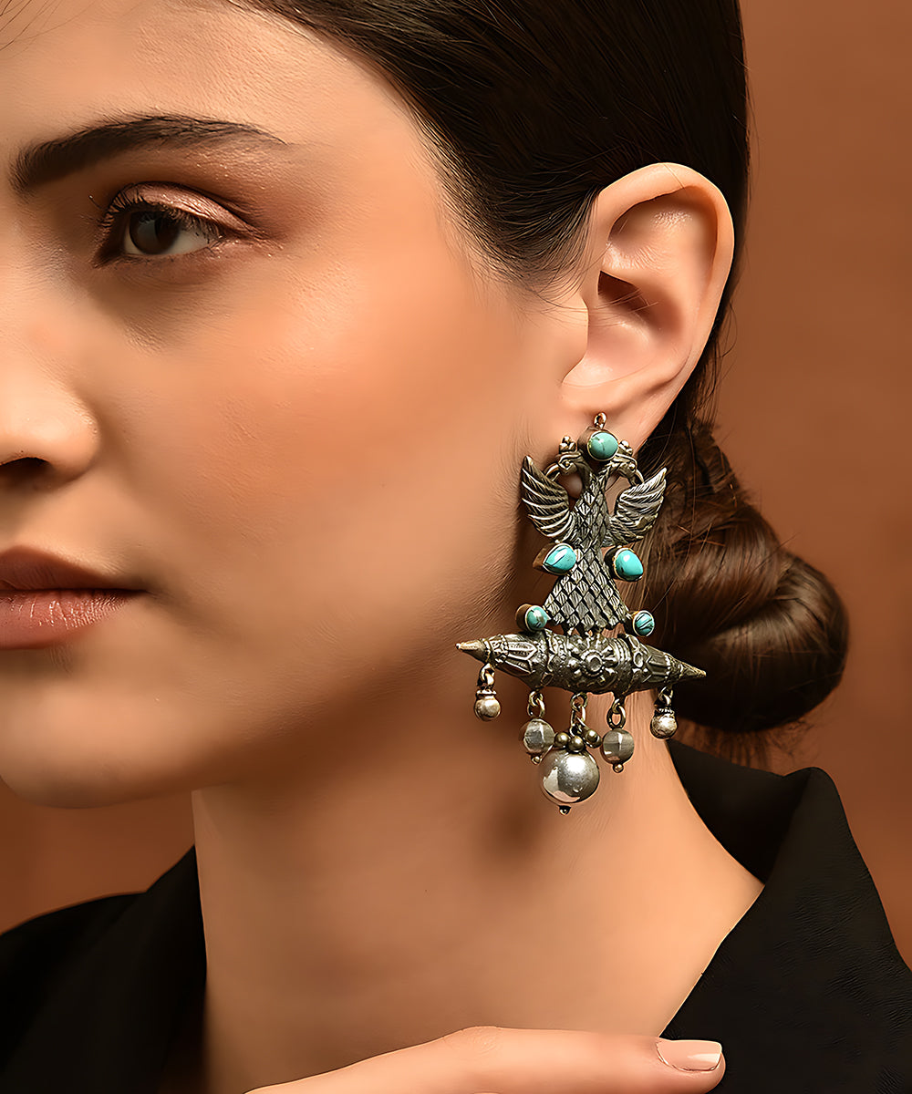 Tapasi_Handcrafted_Pure_Silver_Earrings_With_Blue_Stone_WeaverStory_02