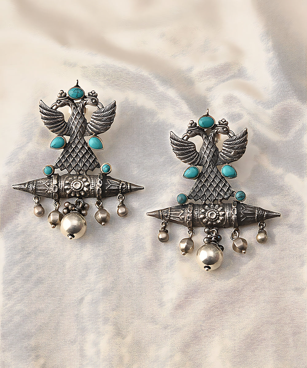 Tapasi_Handcrafted_Pure_Silver_Earrings_With_Blue_Stone_WeaverStory_01