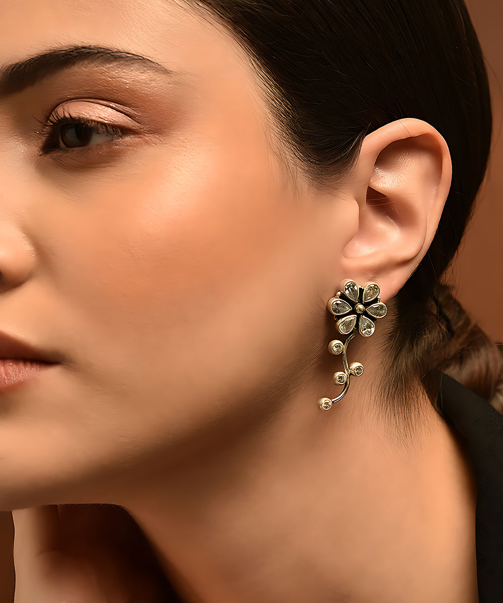 Ohit_Handcrafted_Pure_Silver_Earrings_With_Flower_Motifs_WeaverStory_02