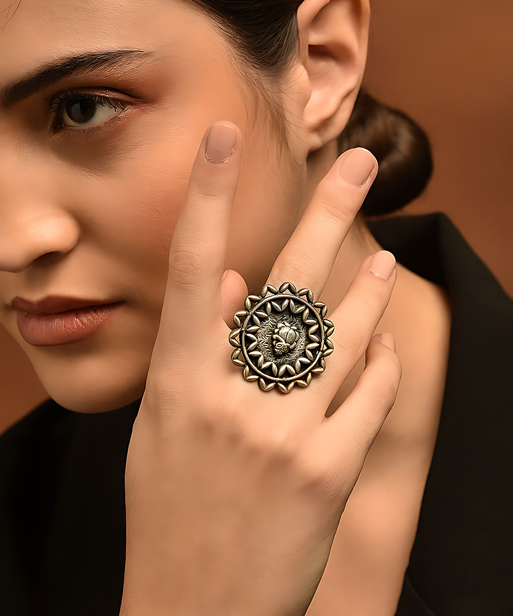 Maysoon_Handcrafted_Pure_Silver_Ring_WeaverStory_02